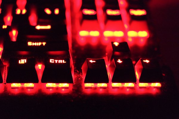 Charlestech : Avis sur le Razer BlackWidow V4 Pro